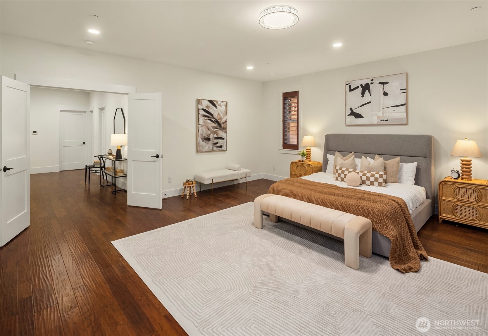 14424 SE 17th St , Bellevue, WA 98007