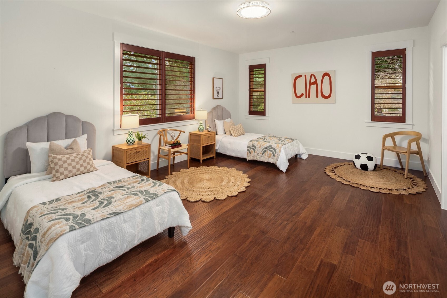 14424 SE 17th St , Bellevue, WA 98007