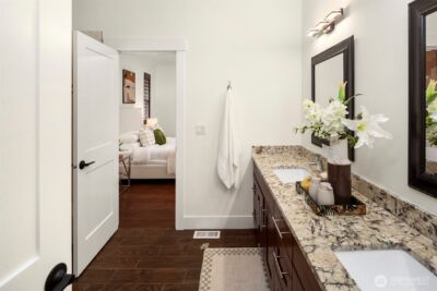 14424 SE 17th St , Bellevue, WA 98007 - Photo 39