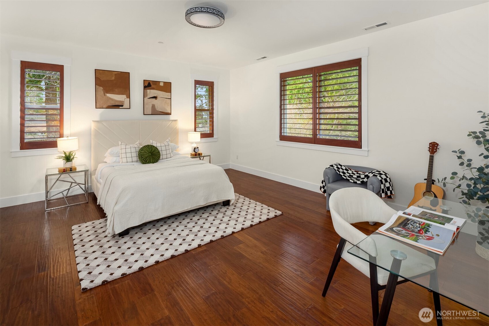 14424 SE 17th St , Bellevue, WA 98007