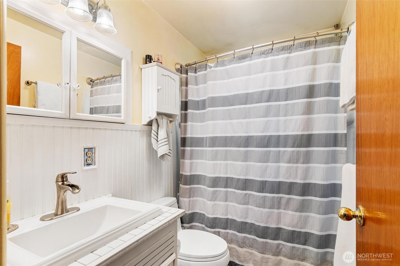 17103 44th Avenue W, Lynnwood, WA 98037