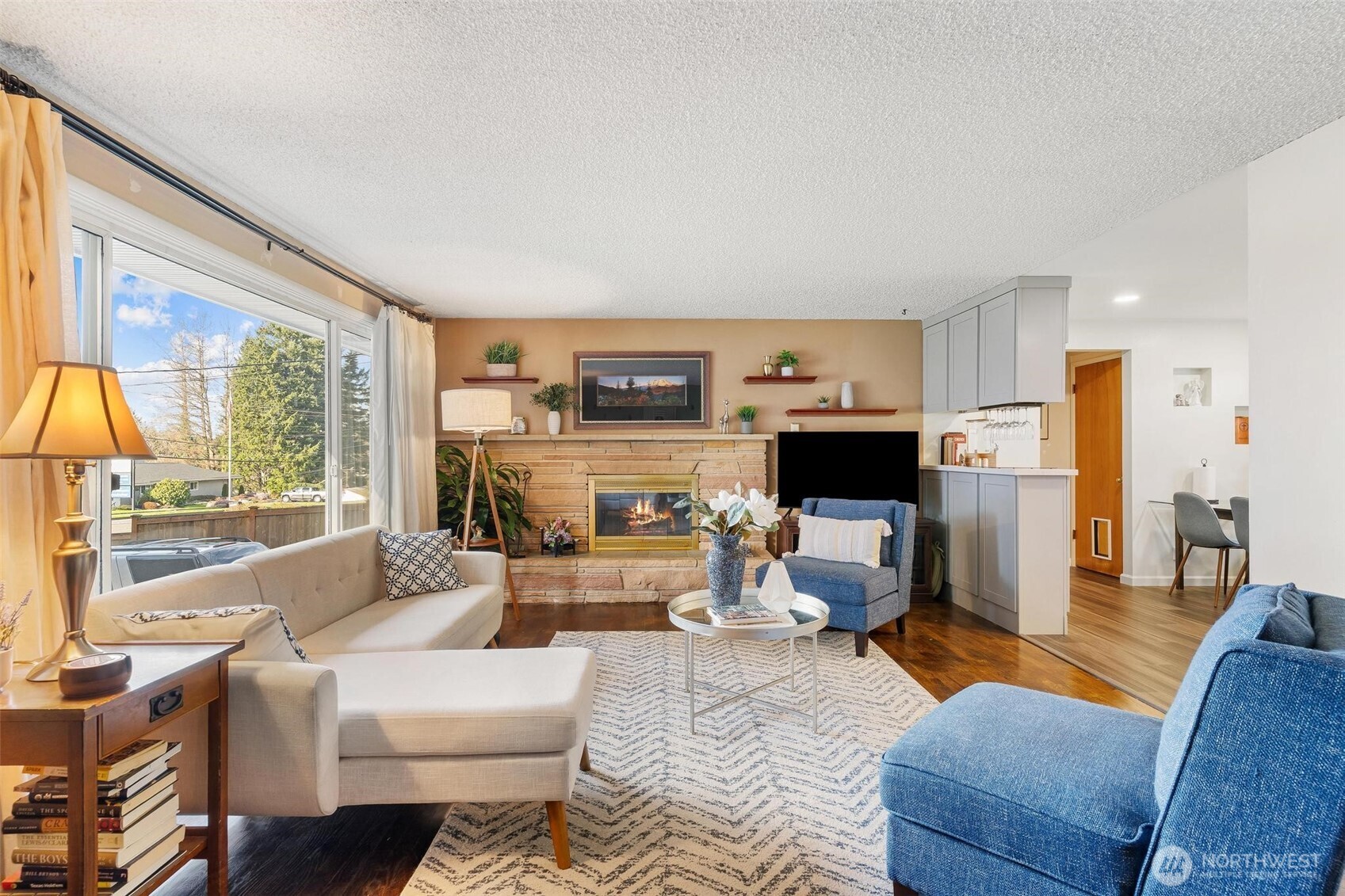 17103 44th Avenue W, Lynnwood, WA 98037