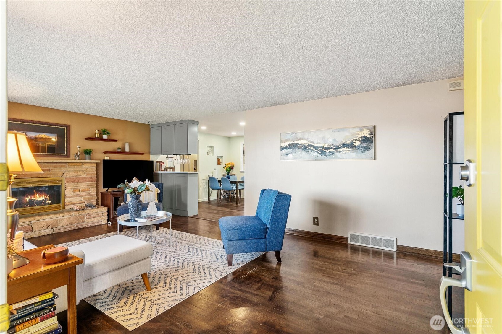 17103 44th Avenue W, Lynnwood, WA 98037