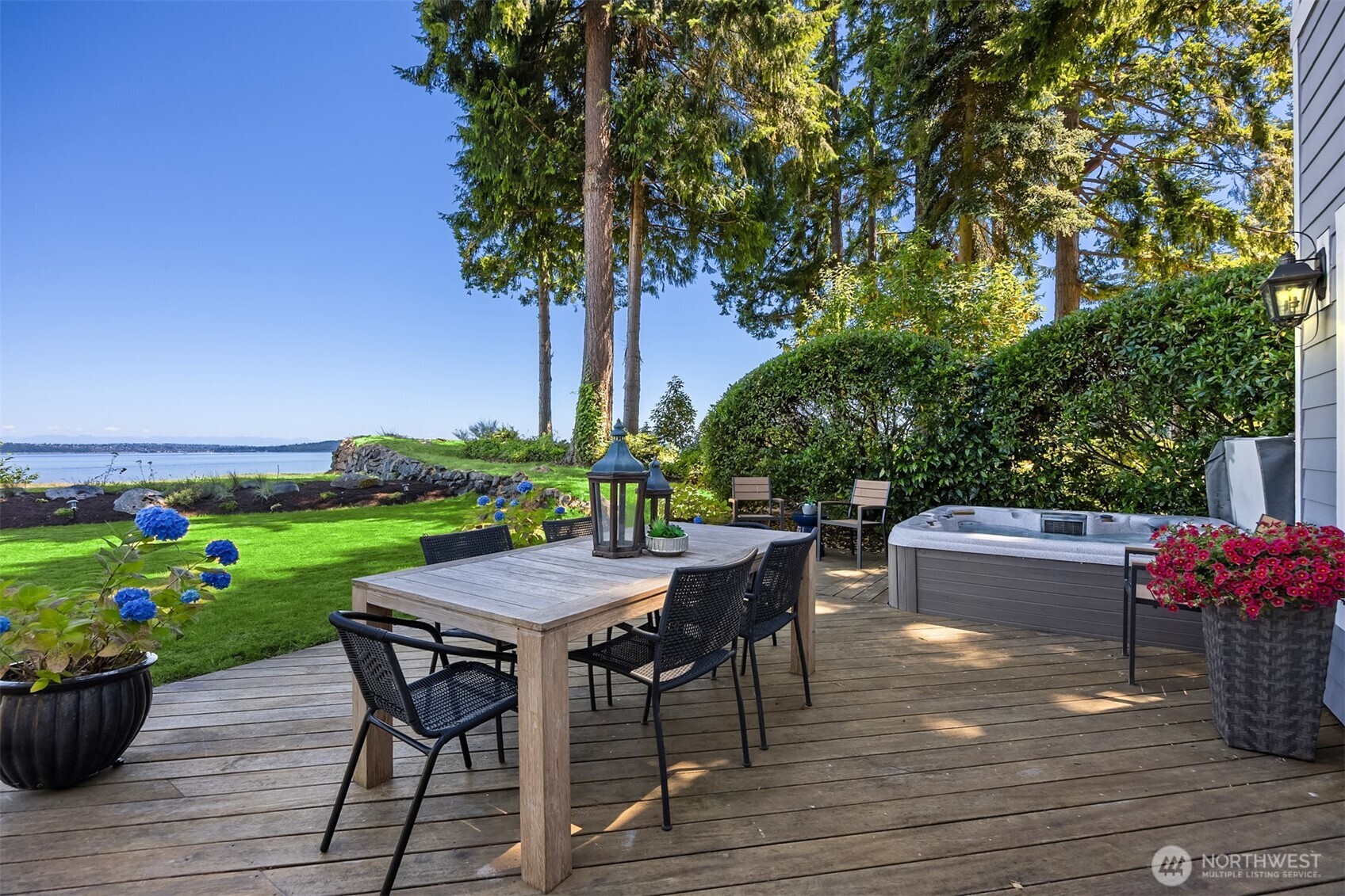 10668 NE Manor Lane , Bainbridge Island, WA 98110