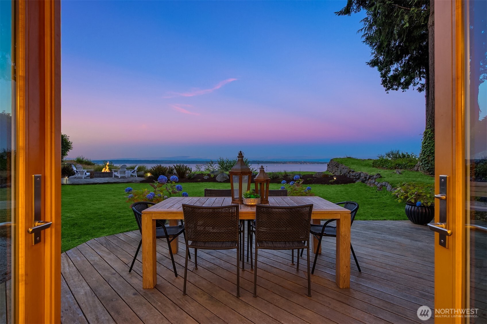 10668 NE Manor Lane , Bainbridge Island, WA 98110