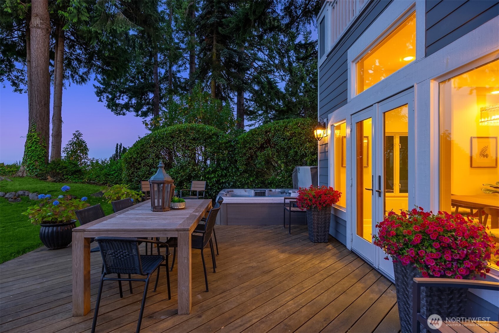 10668 NE Manor Lane , Bainbridge Island, WA 98110