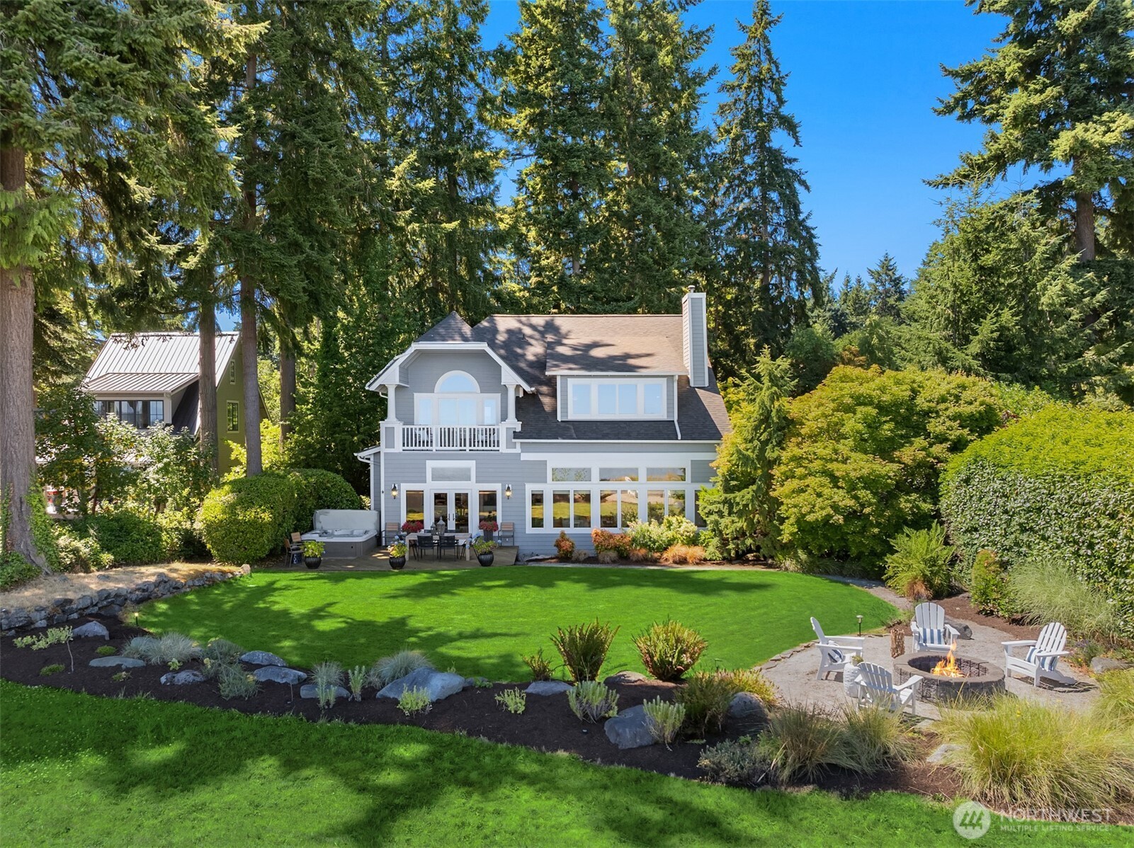 10668 NE Manor Lane , Bainbridge Island, WA 98110