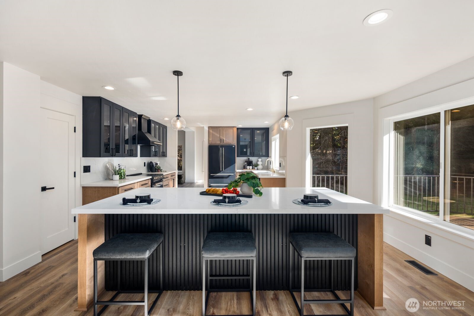 1174 SW Clevenger Lane , Port Orchard, WA 98367