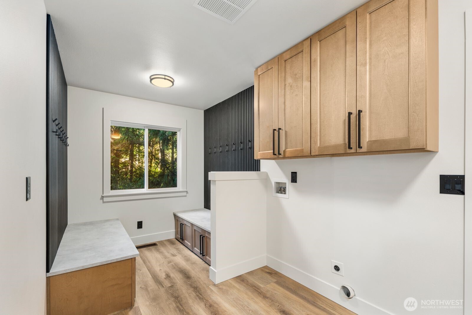 1174 SW Clevenger Lane , Port Orchard, WA 98367