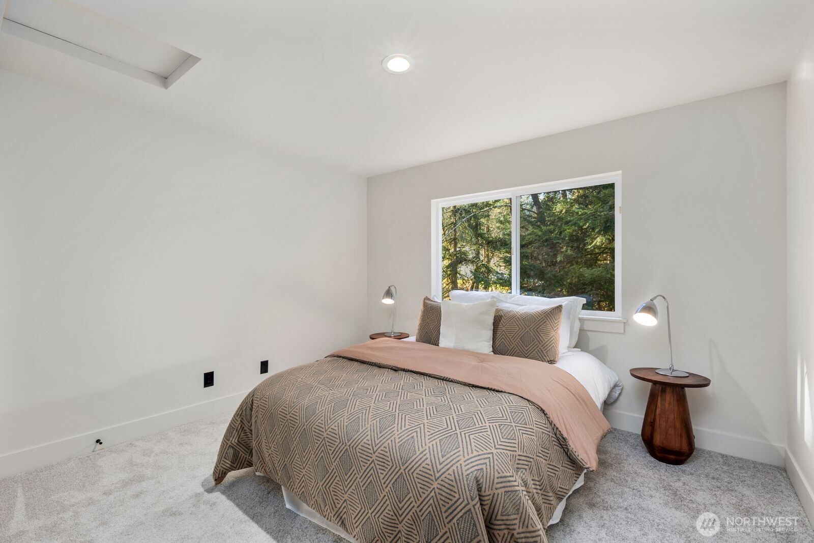 1174 SW Clevenger Lane , Port Orchard, WA 98367