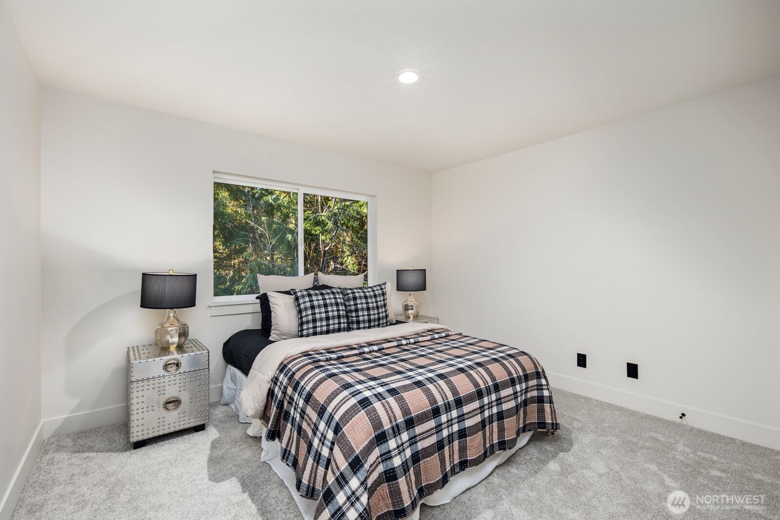 1174 SW Clevenger Lane , Port Orchard, WA 98367