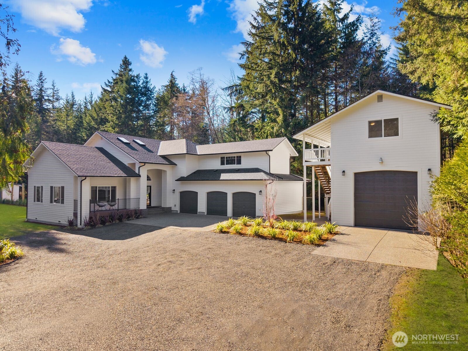 1174 SW Clevenger Lane , Port Orchard, WA 98367