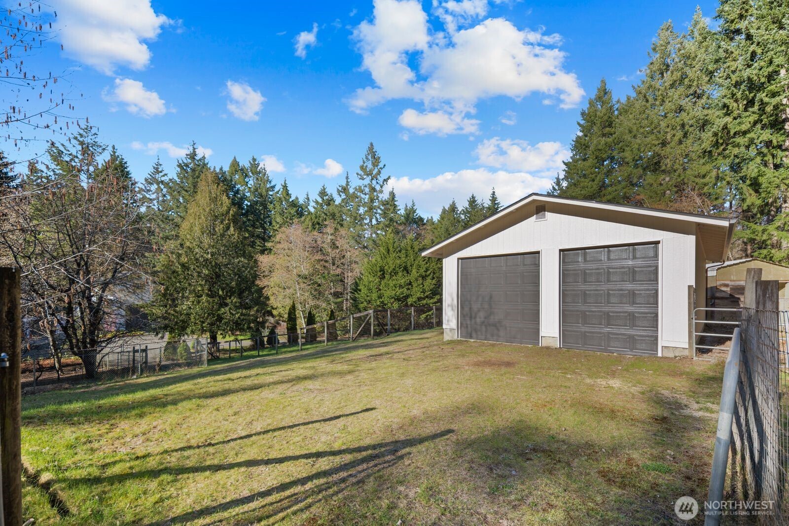 1174 SW Clevenger Lane , Port Orchard, WA 98367