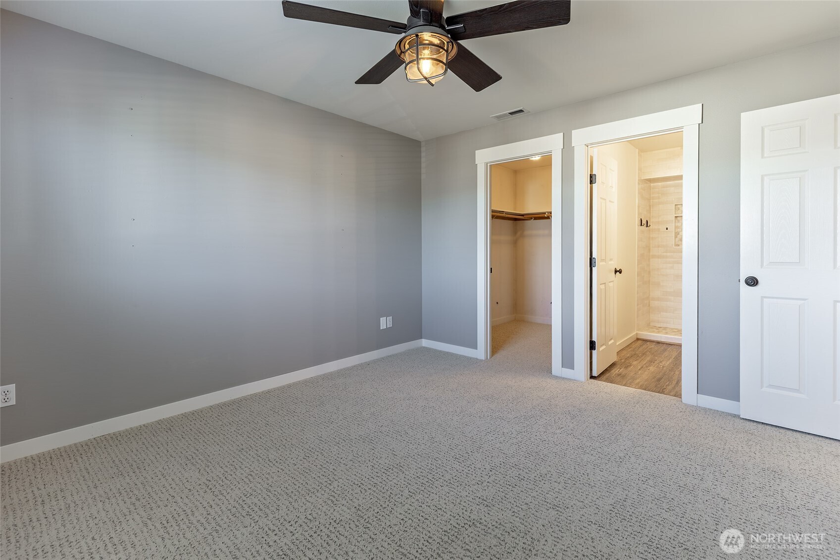 510 E Countryside Avenue , Ellensburg, WA 98926