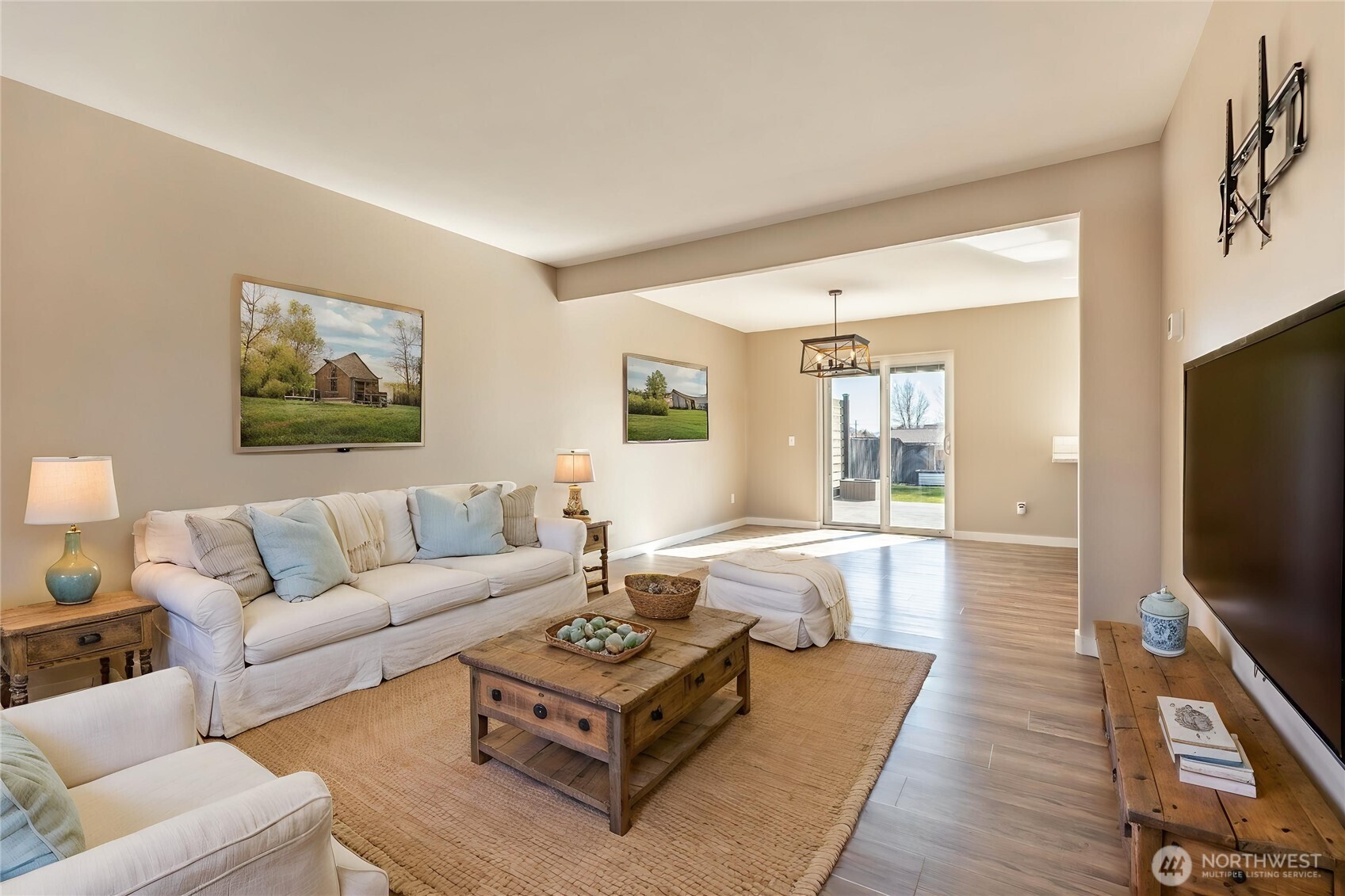 510 E Countryside Avenue , Ellensburg, WA 98926