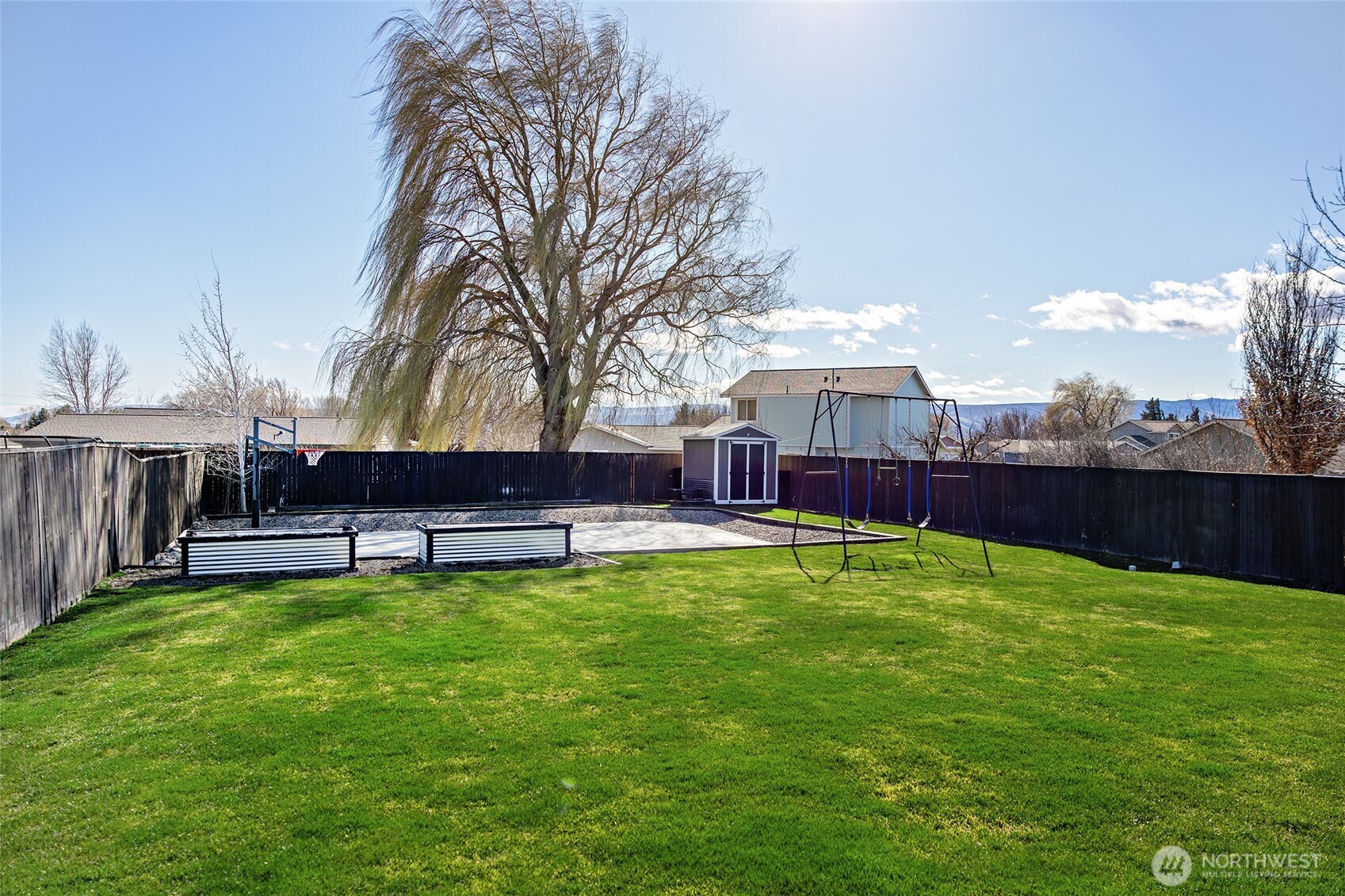 510 E Countryside Avenue , Ellensburg, WA 98926