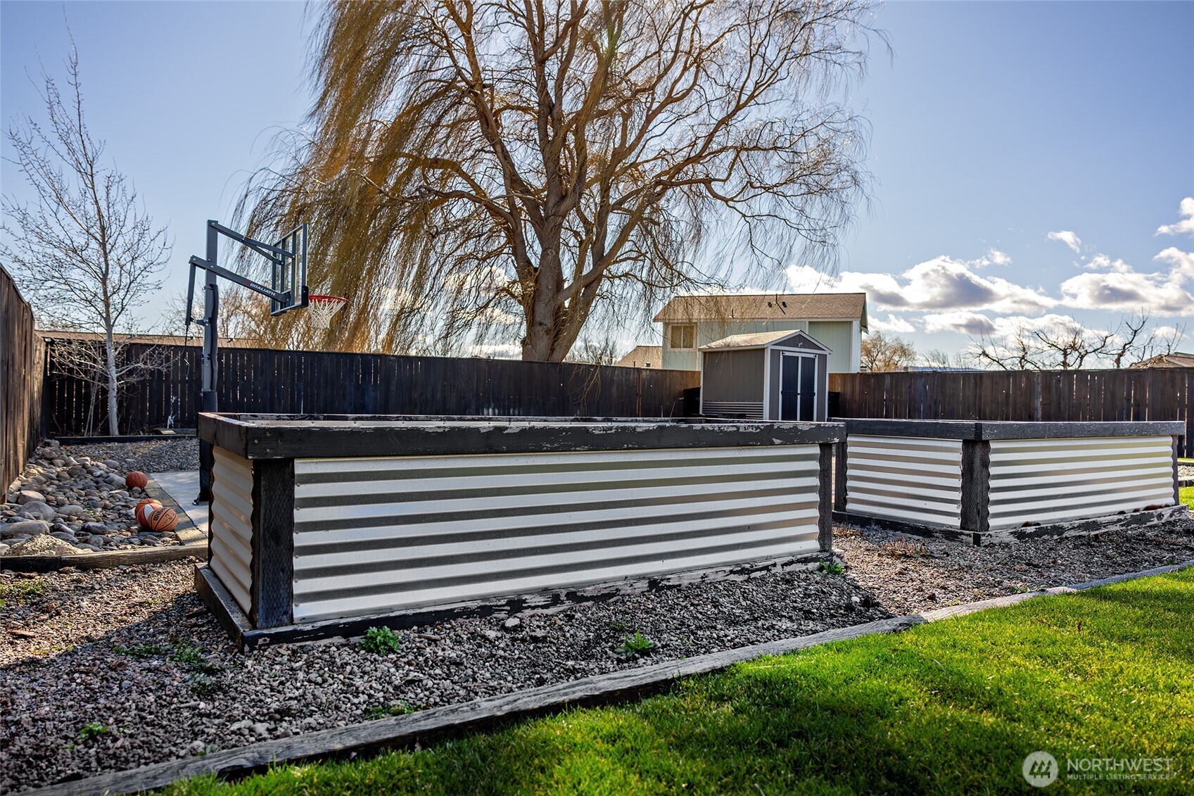 510 E Countryside Avenue , Ellensburg, WA 98926