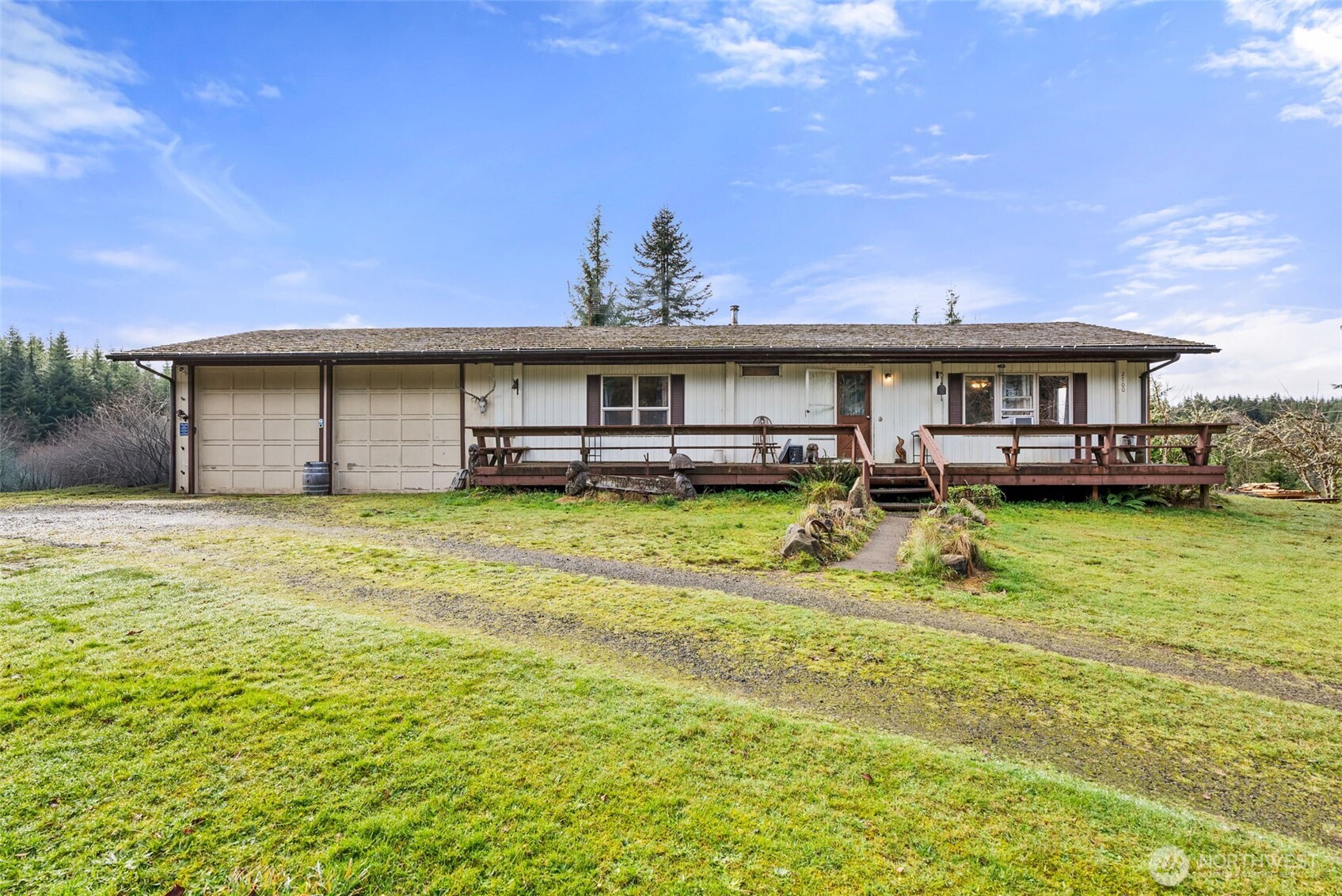 2700 Mallis Landing Road , Raymond, WA 98577