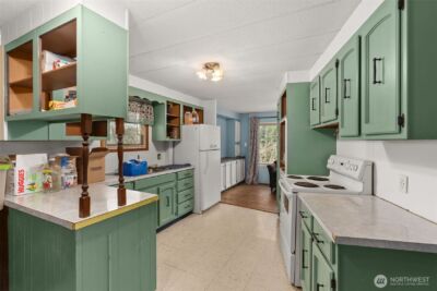 2700 Mallis Landing Road , Raymond, WA 98577 - Photo 14