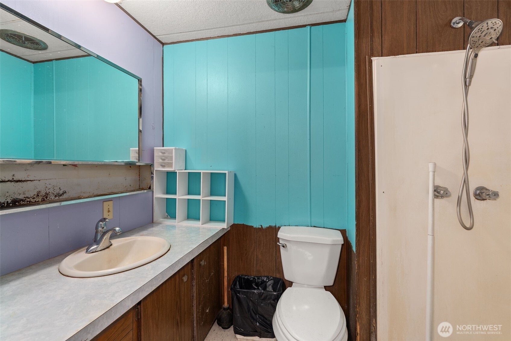 2700 Mallis Landing Road , Raymond, WA 98577