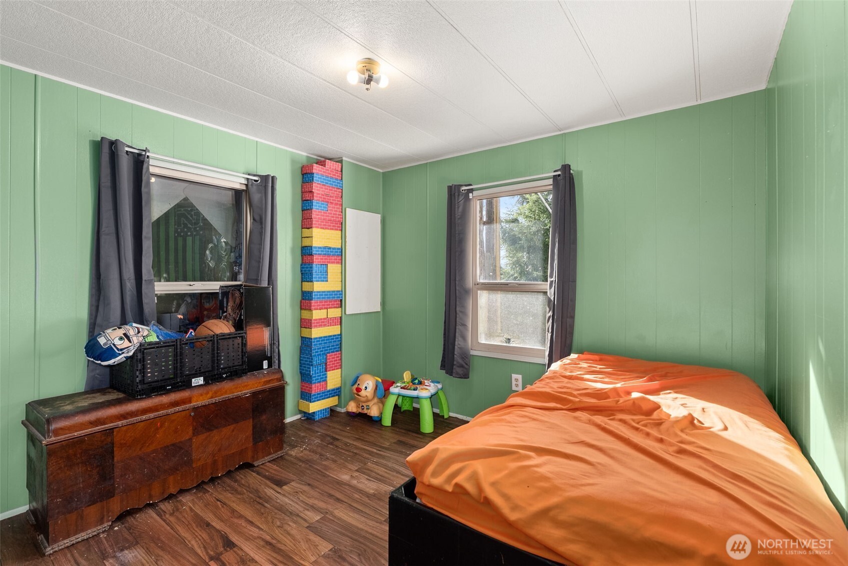 2700 Mallis Landing Road , Raymond, WA 98577