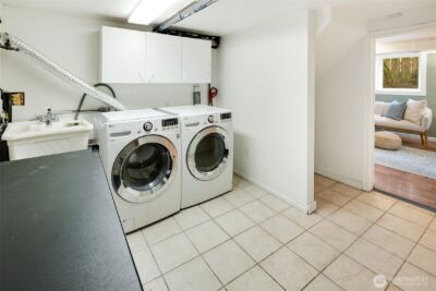 920 N 102nd Street , Seattle, WA 98133 - Photo 31