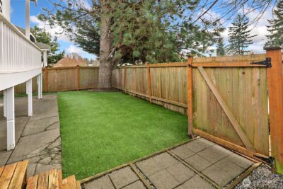 920 N 102nd Street , Seattle, WA 98133 - Photo 36