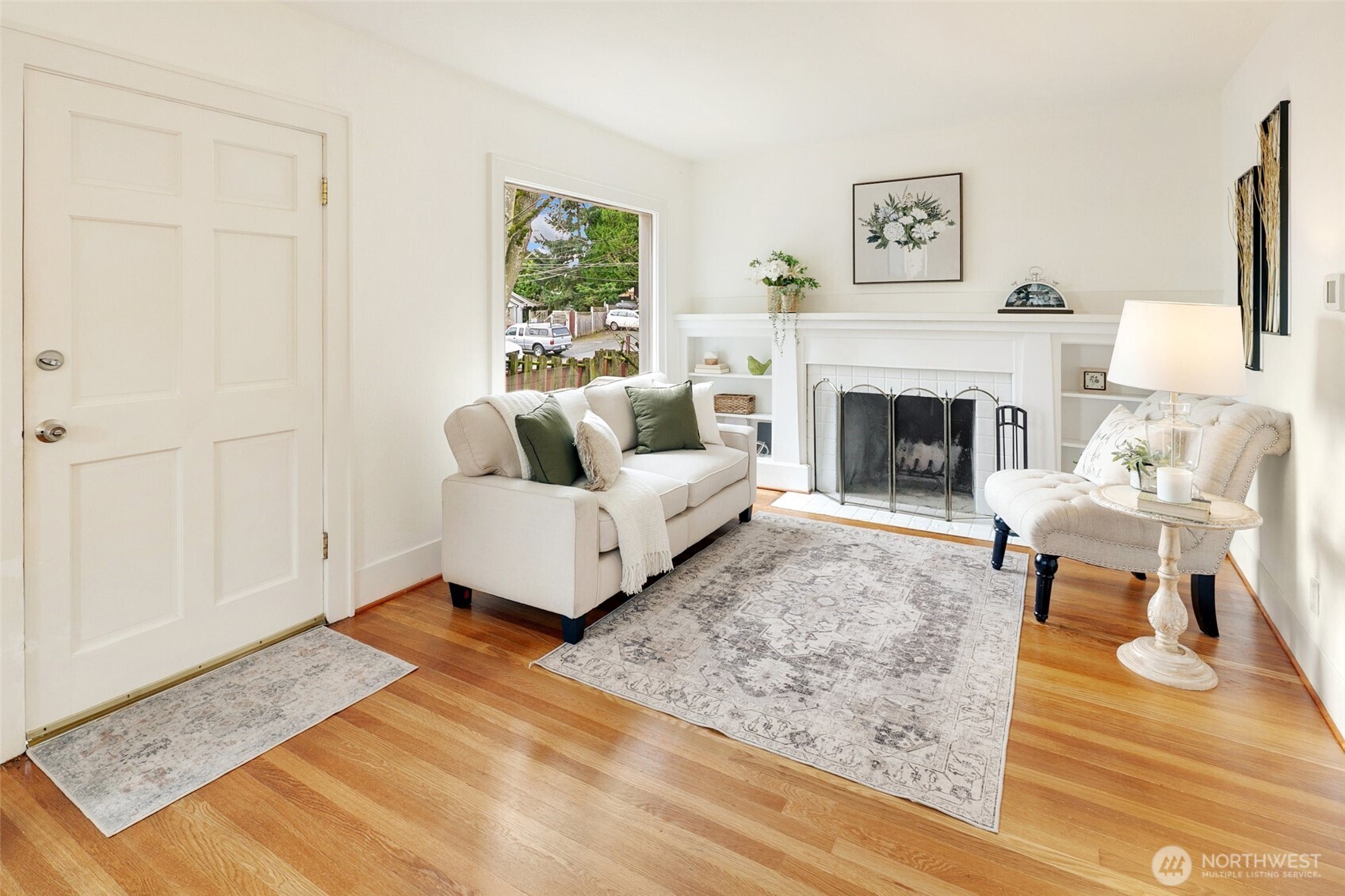 920 N 102nd Street , Seattle, WA 98133