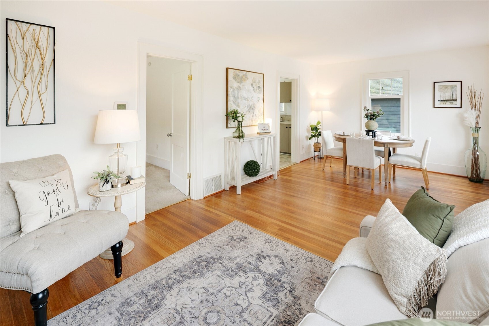 920 N 102nd Street , Seattle, WA 98133