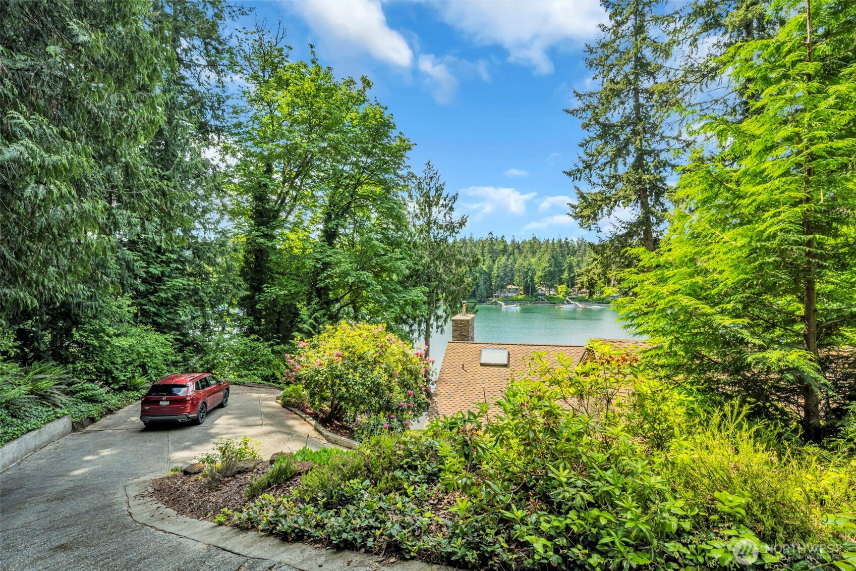 6490 NE Monte Vista Drive , Bainbridge Island, WA 98110