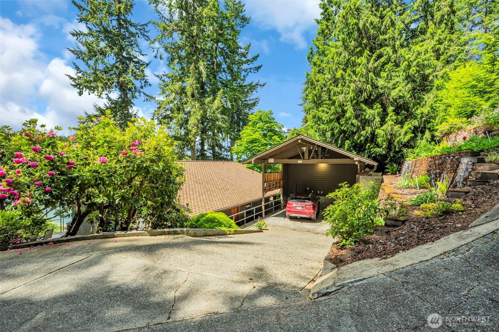 6490 NE Monte Vista Drive , Bainbridge Island, WA 98110