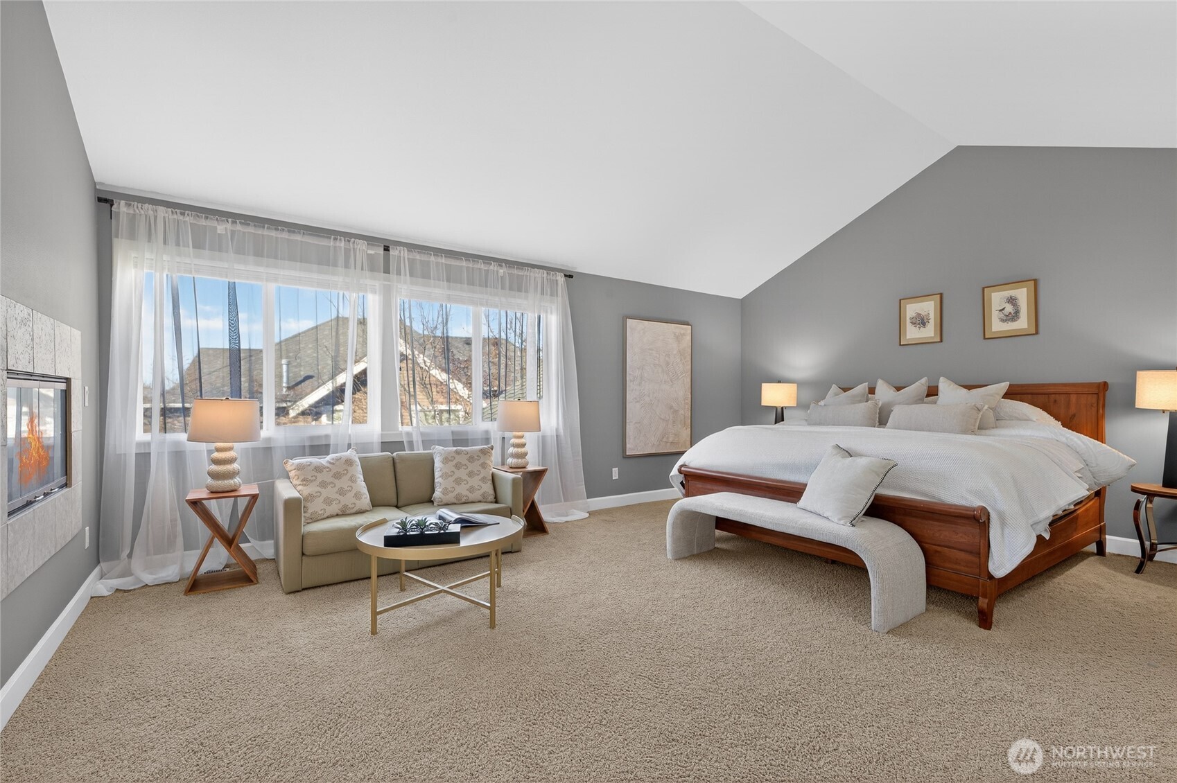 25902 NE 1st Place , Sammamish, WA 98074-3477