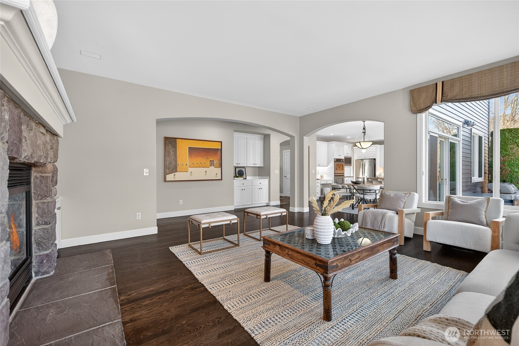 25902 NE 1st Place , Sammamish, WA 98074-3477