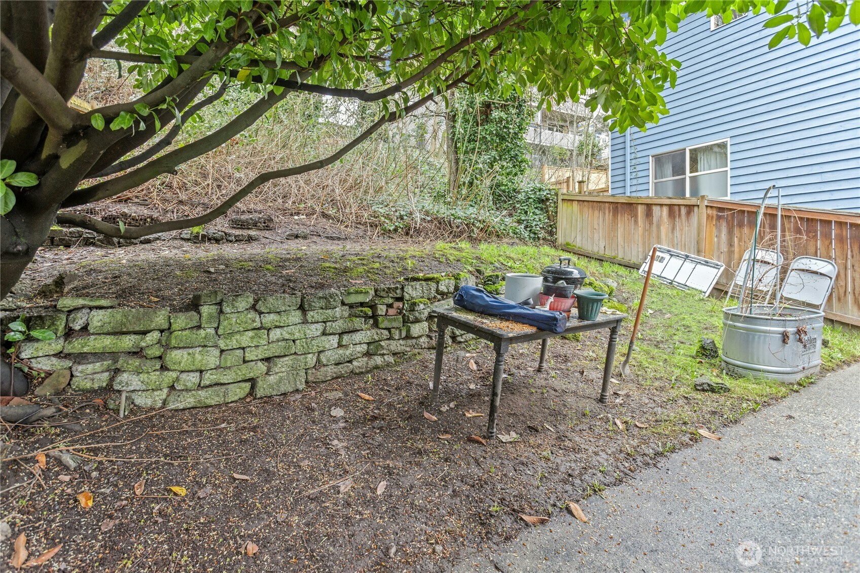 1537 15th Avenue NE, Seattle, WA 98144