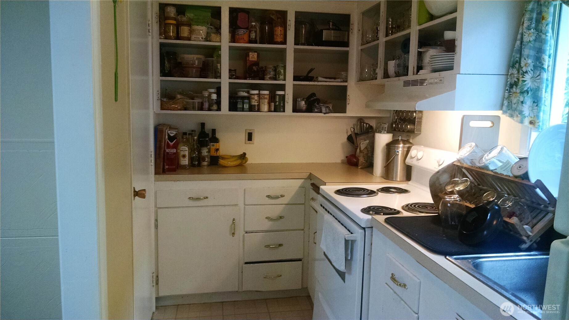 1537 15th Avenue NE, Seattle, WA 98144