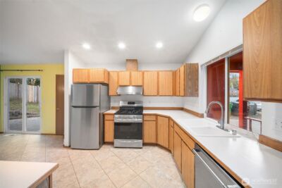 1008 Puget Street NE, Olympia, WA 98506 - Photo 6