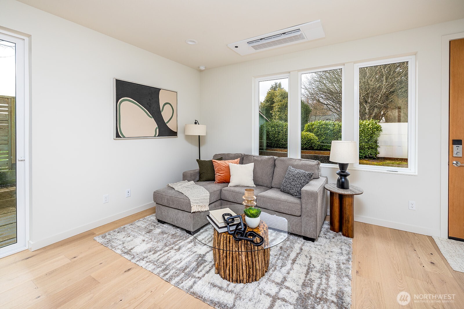 8319 25th Avenue NW, Seattle, WA 98117