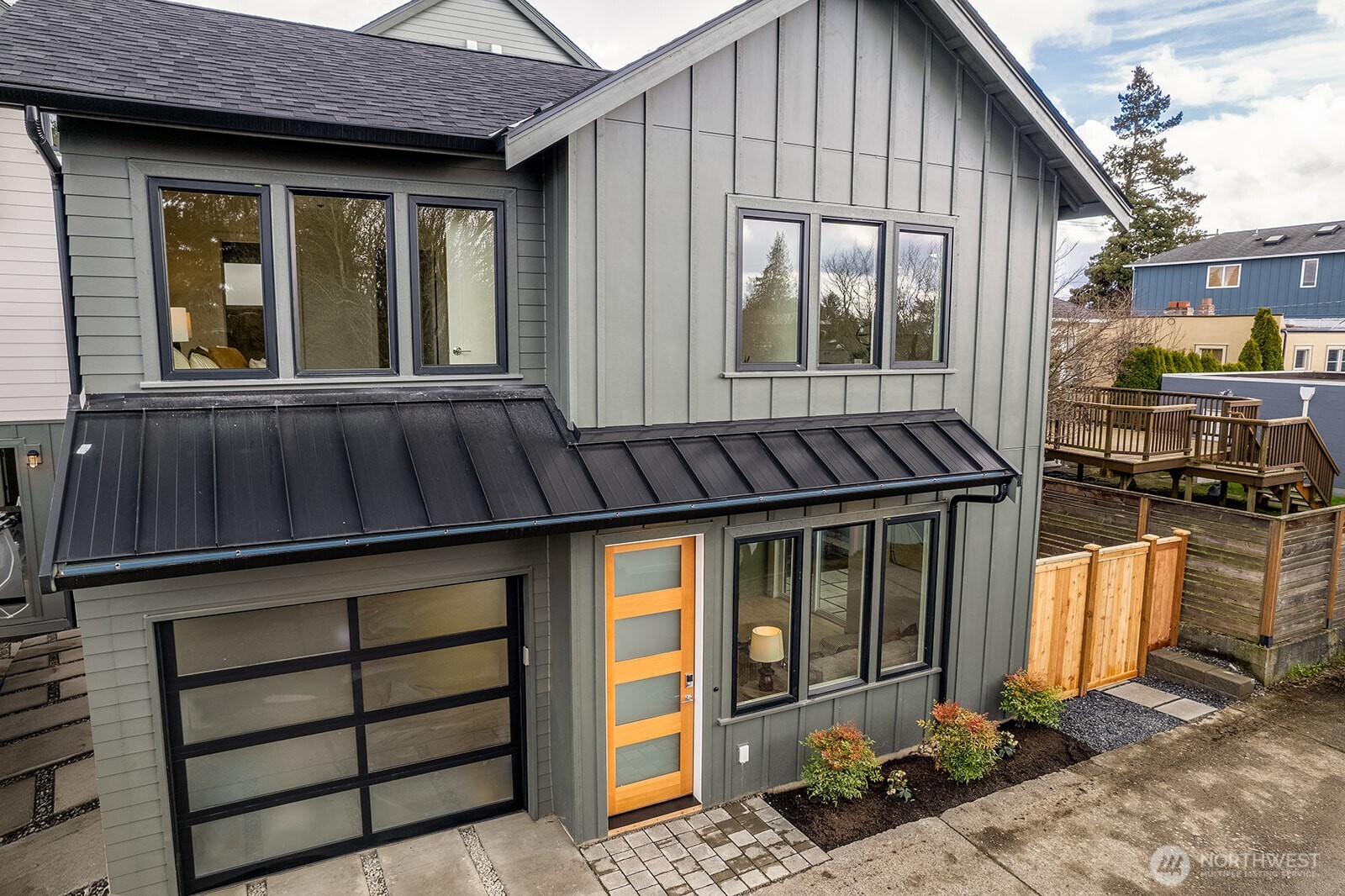 8319 25th Avenue NW, Seattle, WA 98117