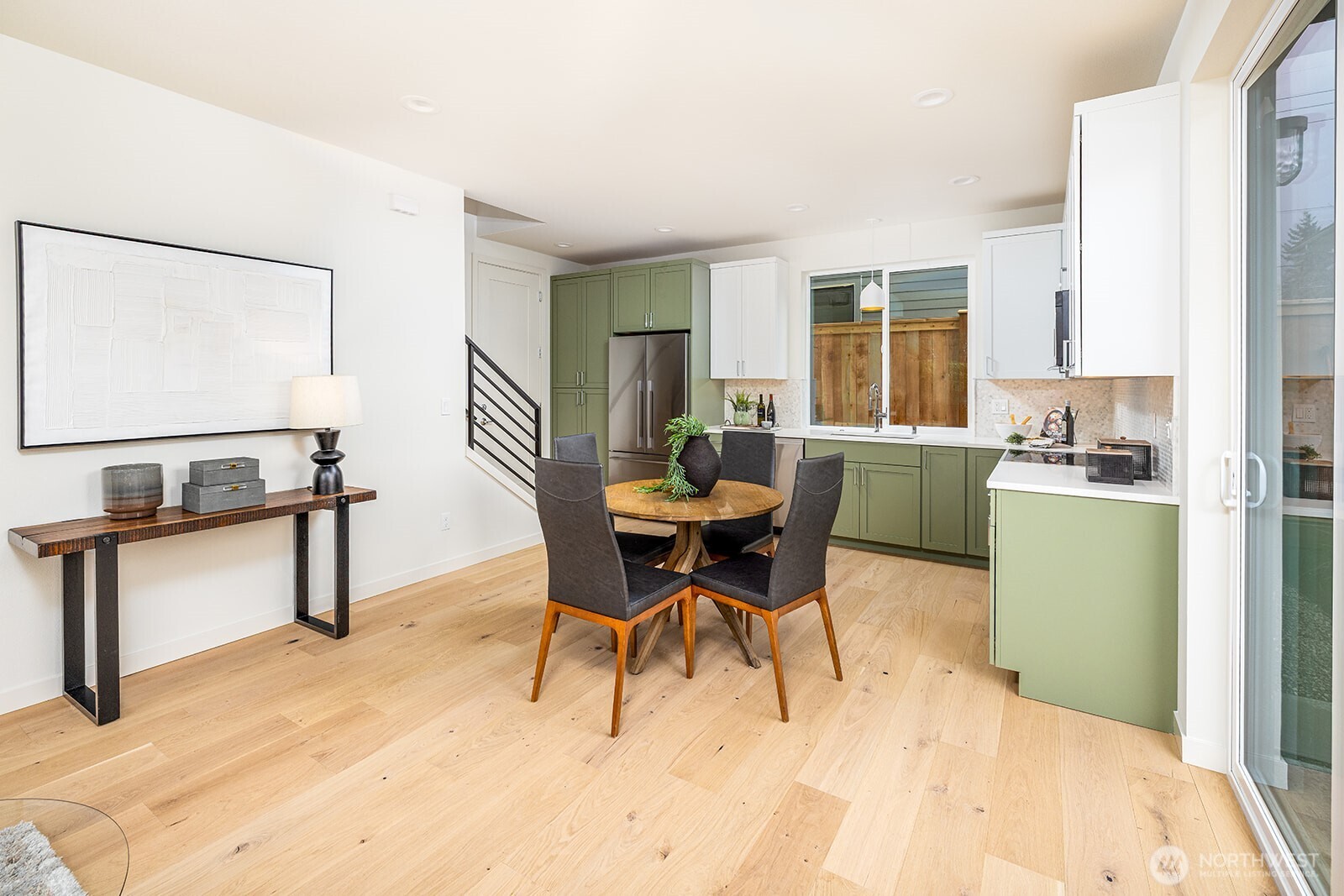 8319 25th Avenue NW, Seattle, WA 98117