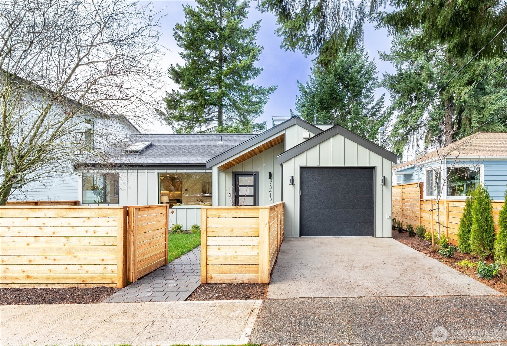 7341 21st Avenue NE #B, Seattle, WA 98115