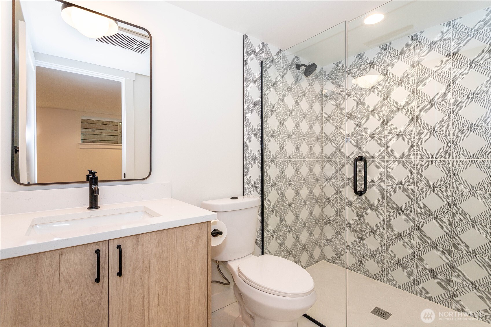 7341 21st Avenue NE #B, Seattle, WA 98115