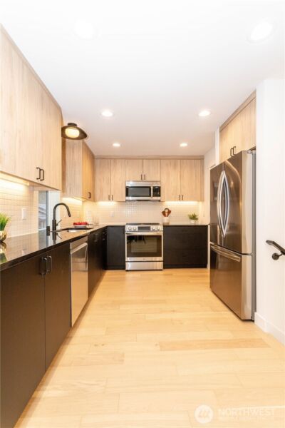 7341 21st Avenue NE #B, Seattle, WA 98115 - Photo 9