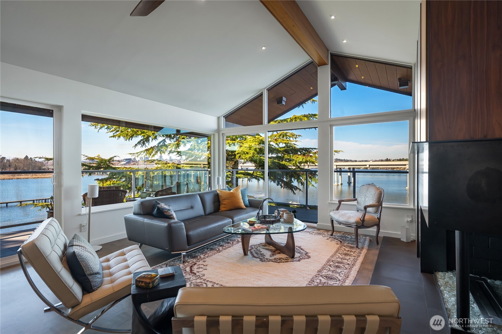 2501 Canterbury Lane E #410, Seattle, WA 98112