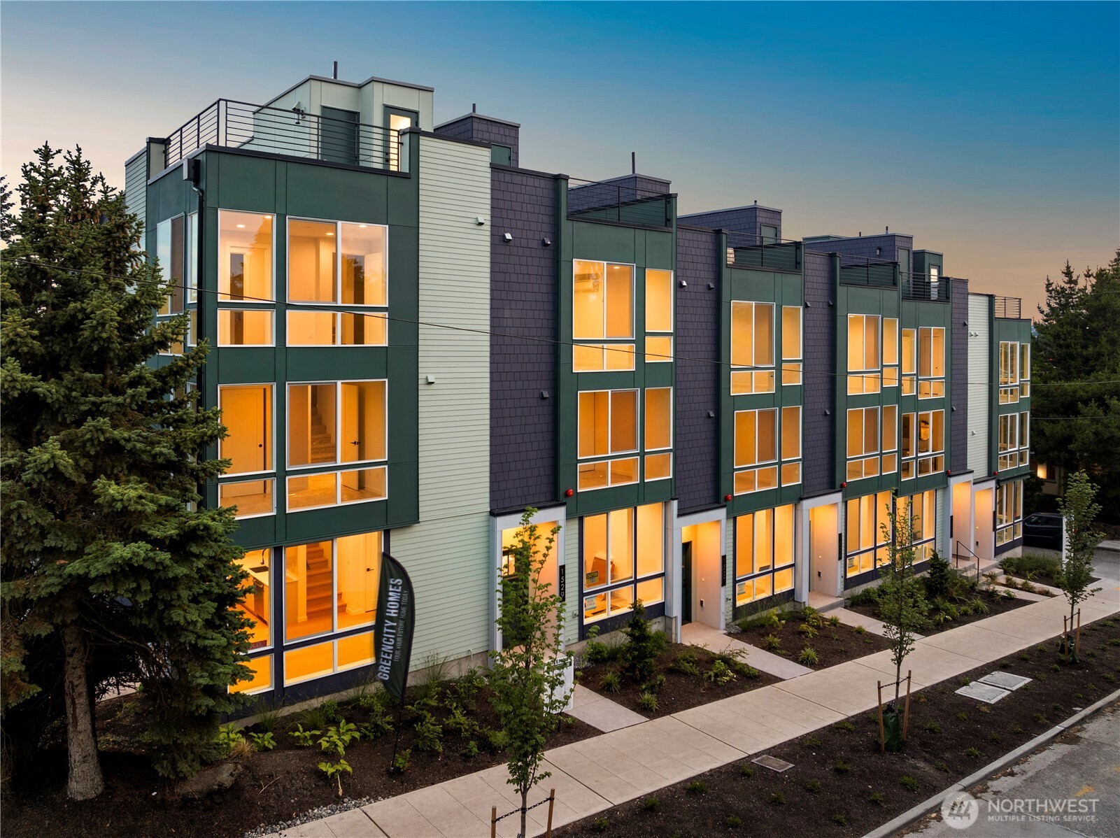 3850 Carr Place N, Seattle, WA 98103