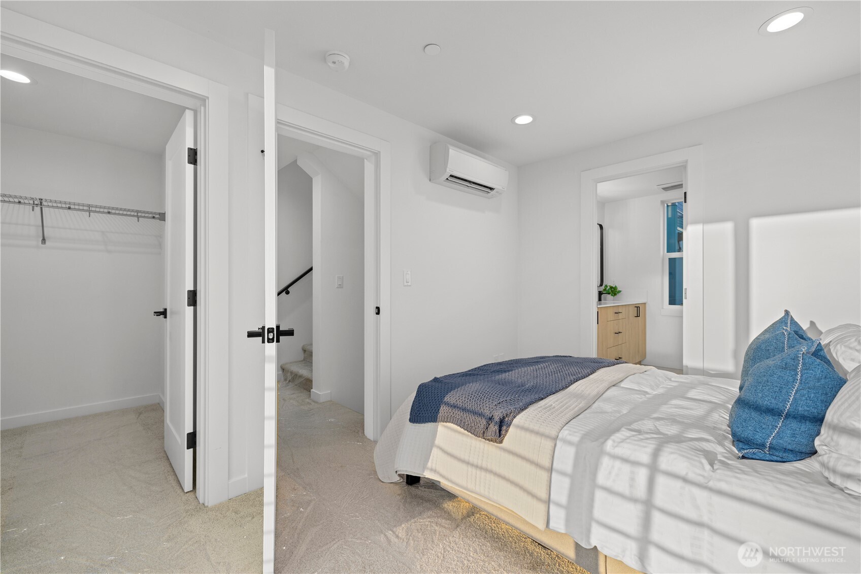 3850 Carr Place N, Seattle, WA 98103