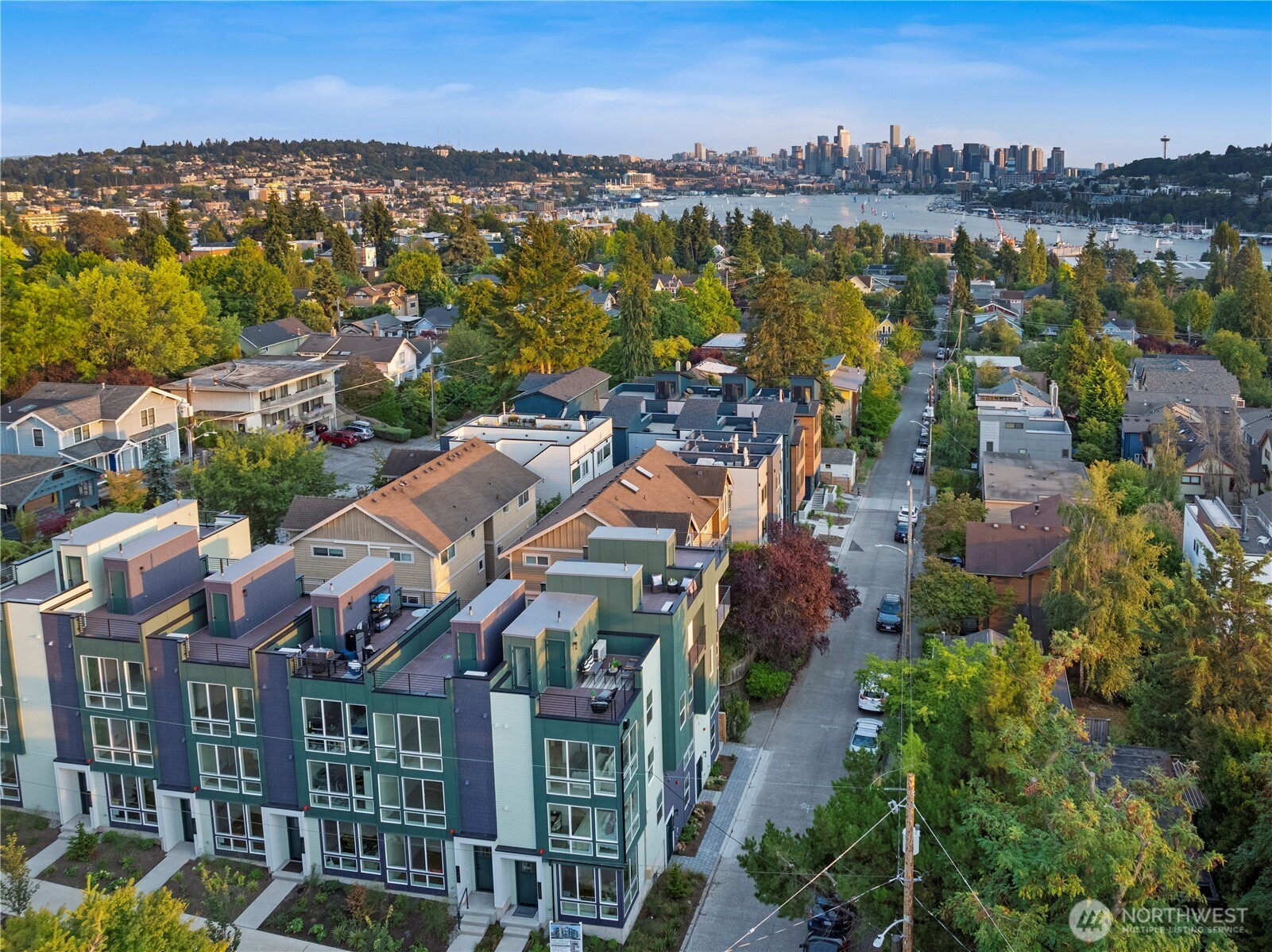 3850 Carr Place N, Seattle, WA 98103