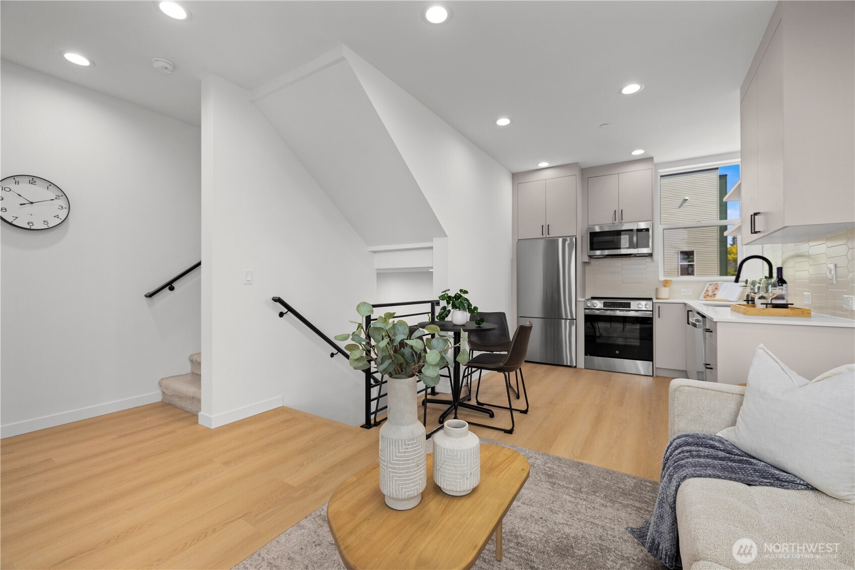 3850 Carr Place N, Seattle, WA 98103