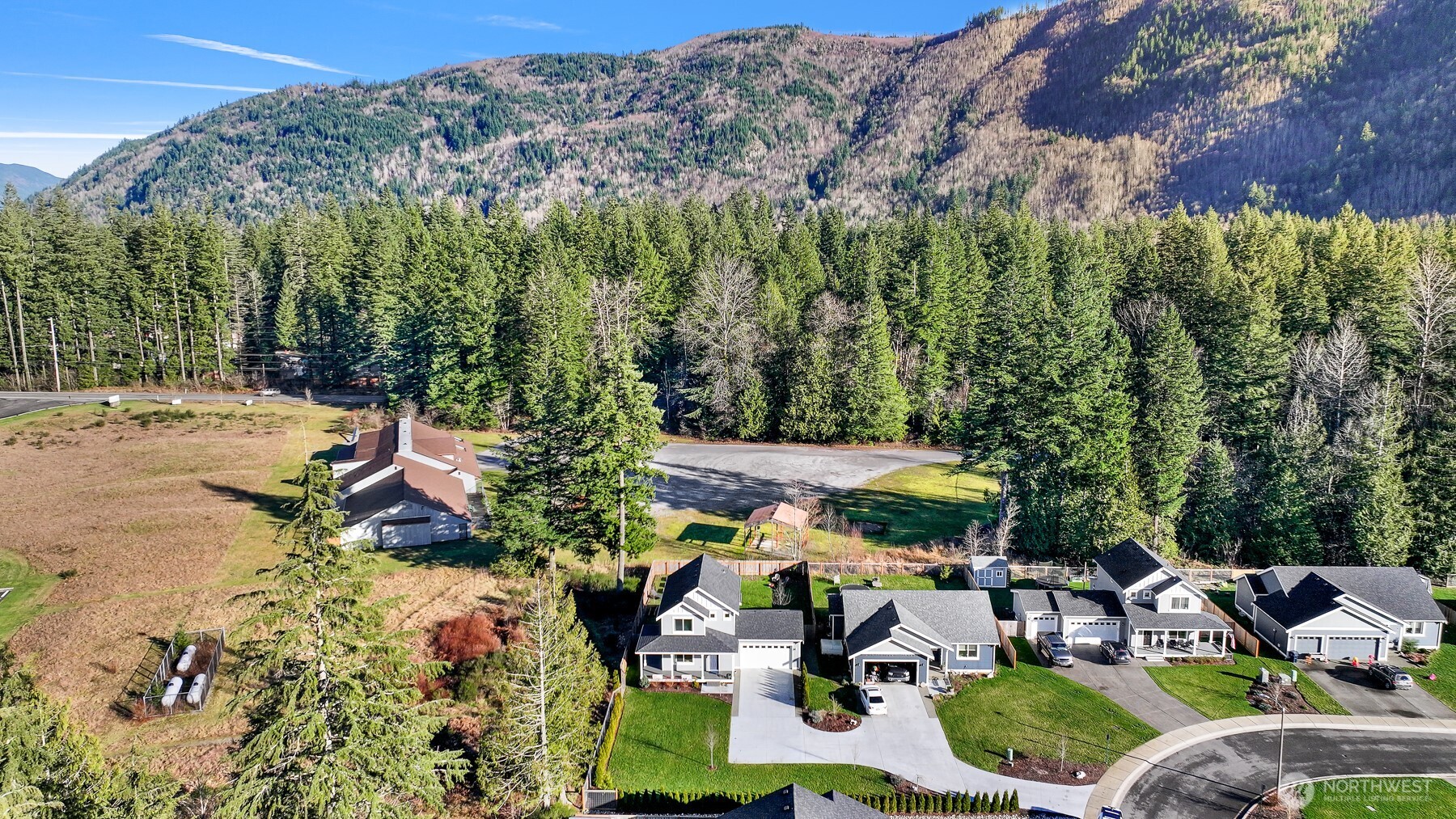 8268 Balfour Valley Lane , Maple Falls, WA 98266