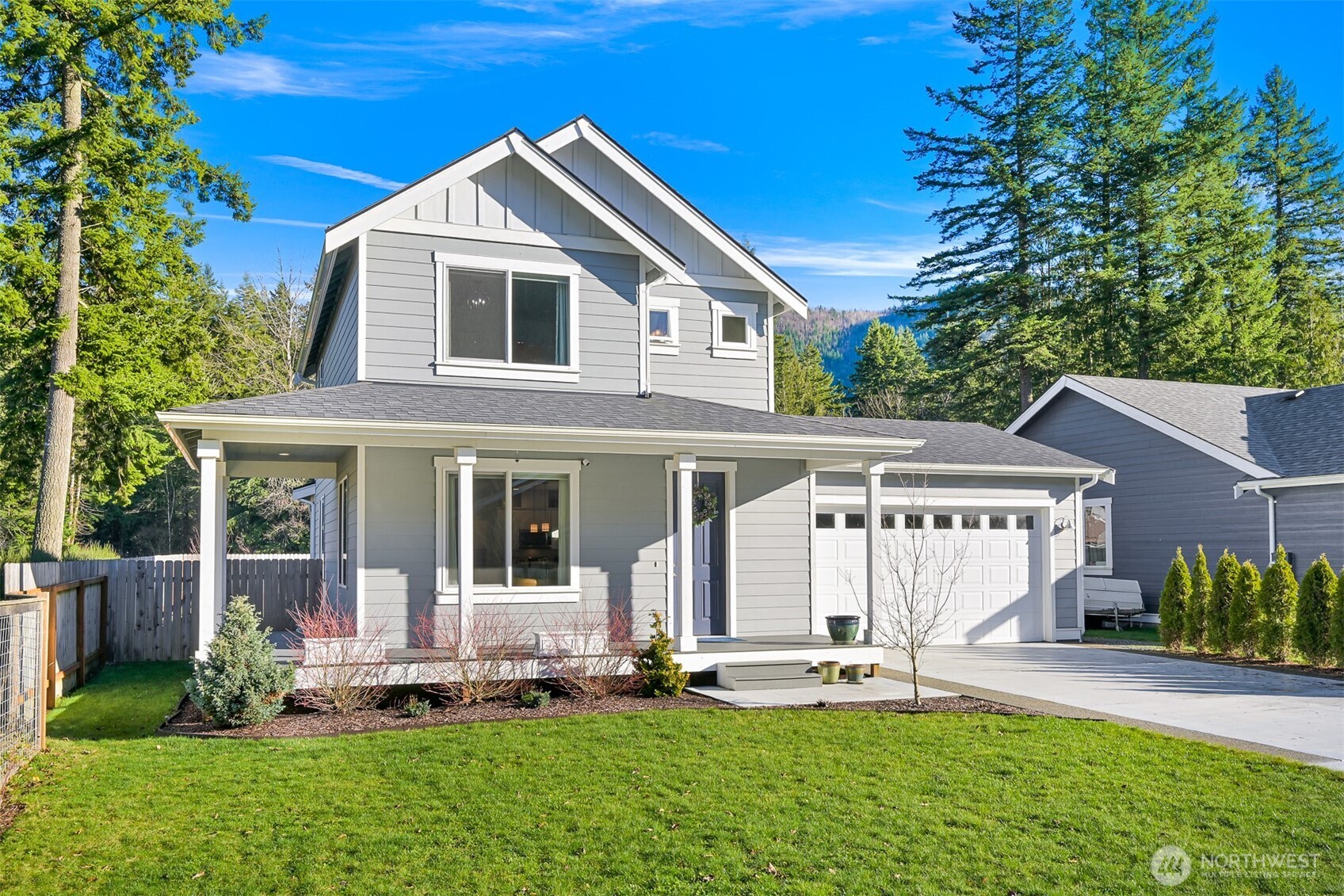 8268 Balfour Valley Lane , Maple Falls, WA 98266