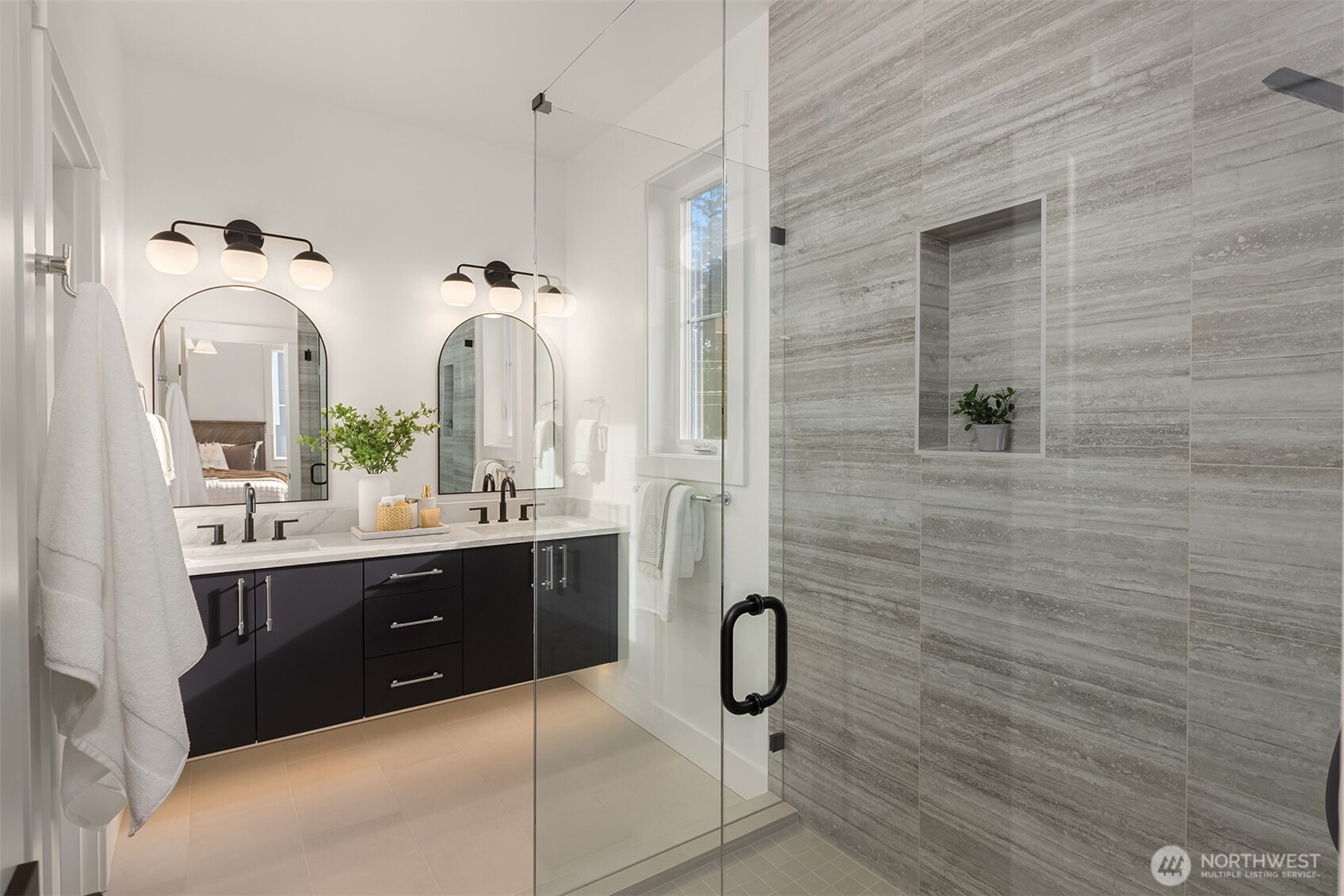 13127 NE 87th Lane , Kirkland, WA 98033